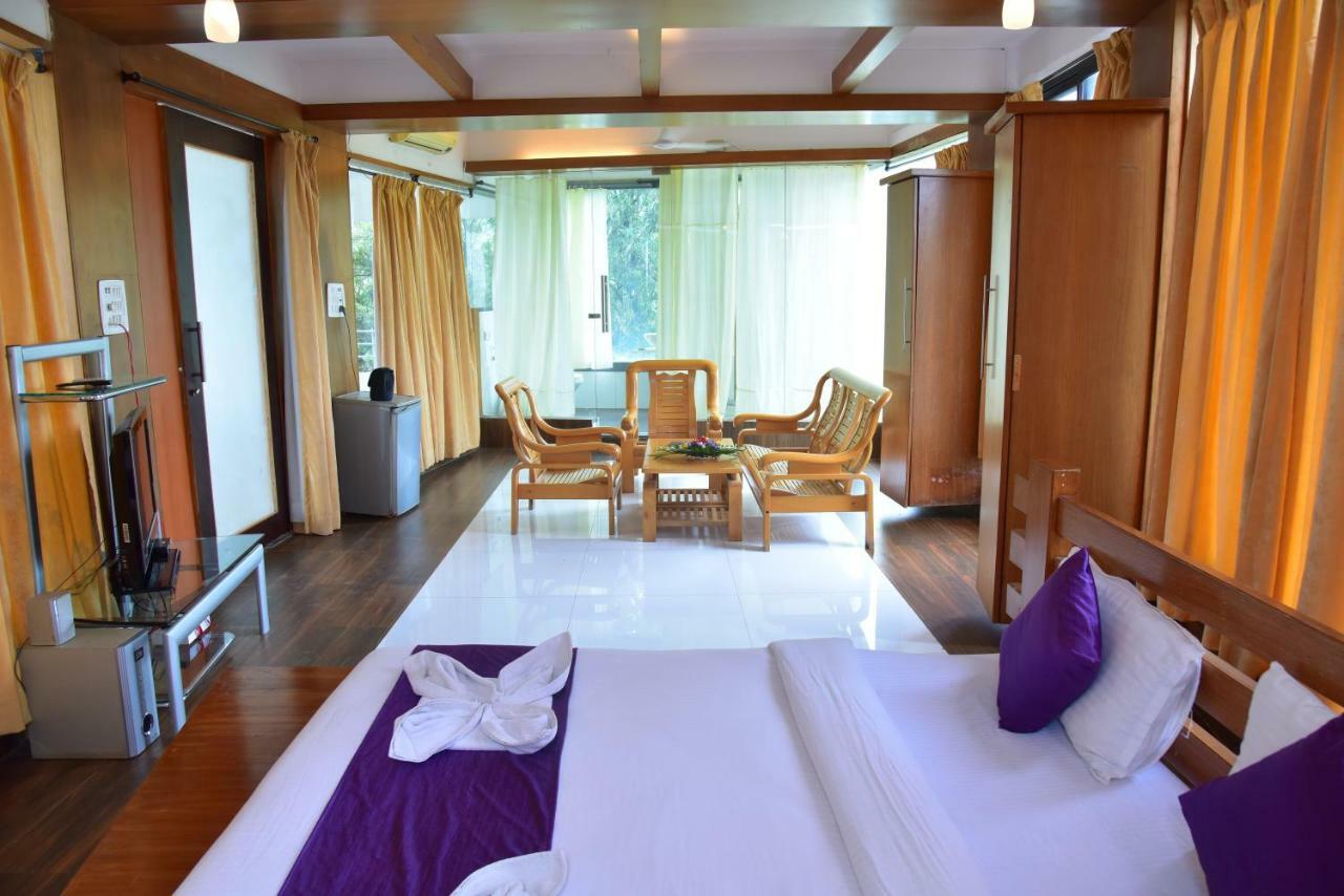 Palette - Spring Hills Resort Pirangut Esterno foto